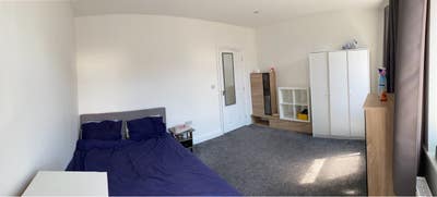 Largde Double Room Available  Main Photo