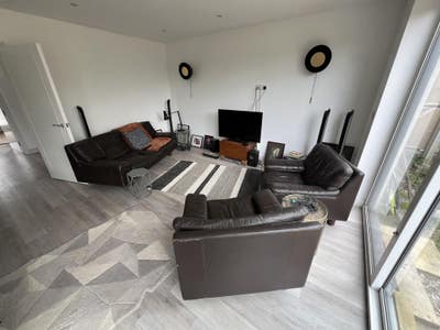 Double Room Available  Main Photo