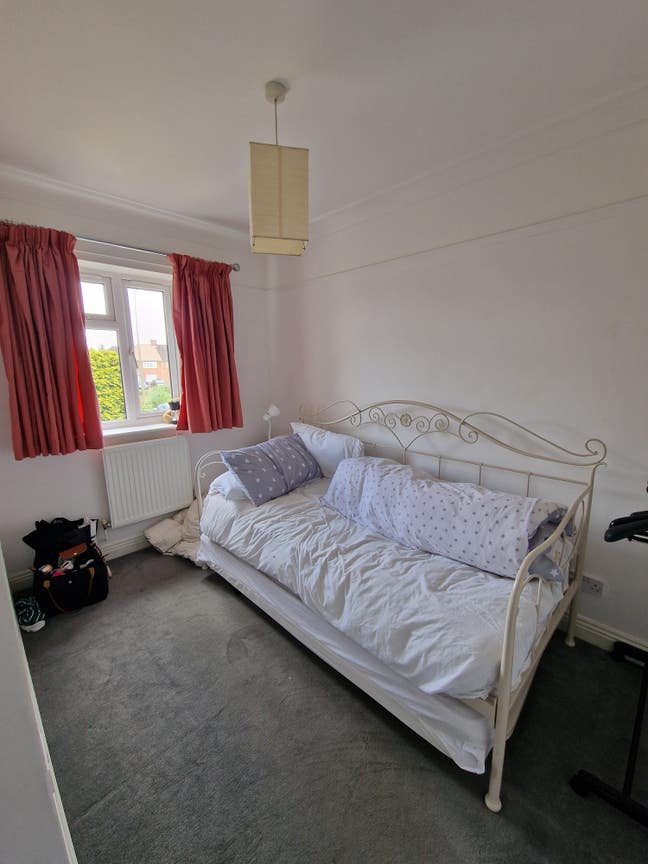 Bright sgl room, bonus room & private bathroom Main Photo
