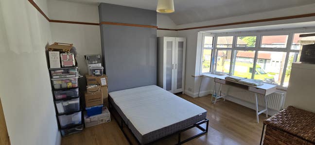 Double room with cleaner 8 min walk from stn. Main Photo