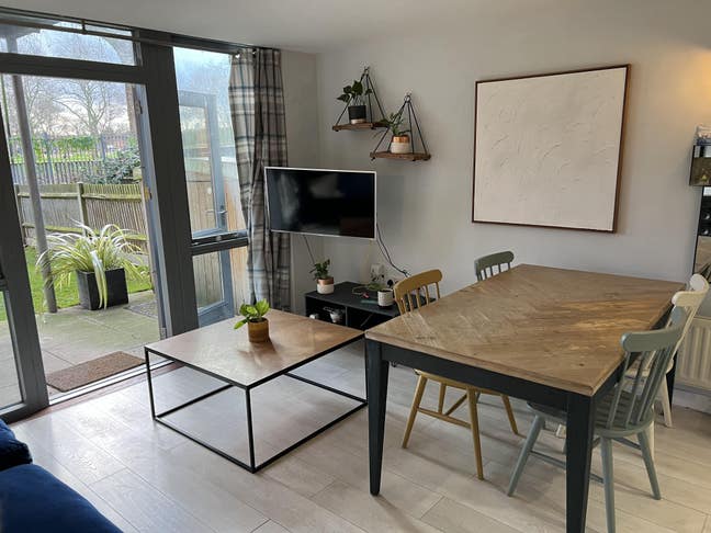Spacious 2 Bed in Clapton on the canal (3 month) Main Photo