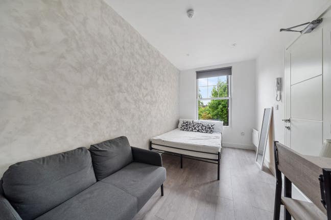 Brand New Fully Furnished En Suites, Stokey, N16  Main Photo