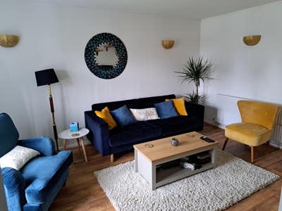 Double bedroom, quiet cul-de-sac, near countryside Main Photo