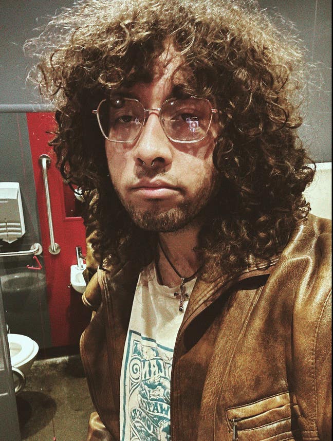 Looking for a room in a friendly house Main Photo