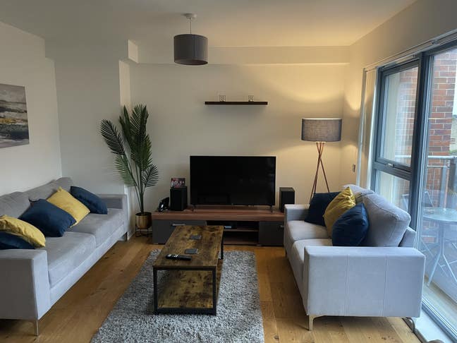 Double room - flexible on time  Main Photo