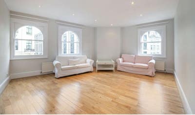 Double furnished bedroom in Fitzrovia  Main Photo