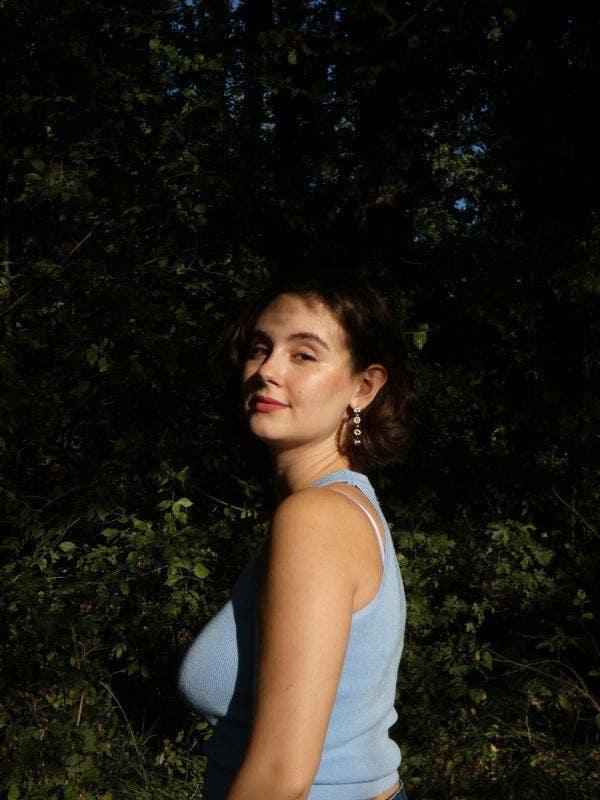 Hi my name is Ilenia and I am originally from... Main Photo