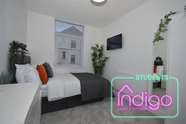 Kimberley Road, ST5💘 5 Bed House Share! ❇️ Main Photo