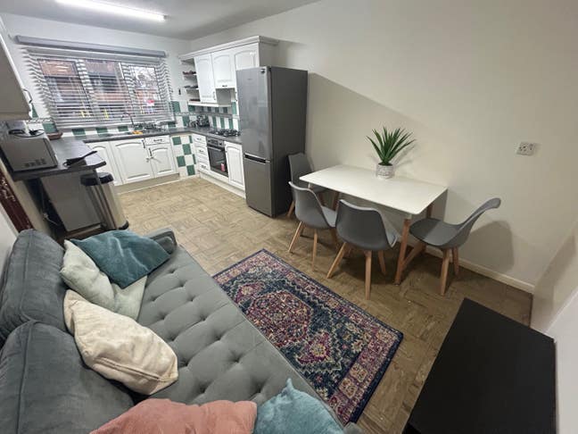 Lovely double room in House SW11 Clapham Battersea Main Photo