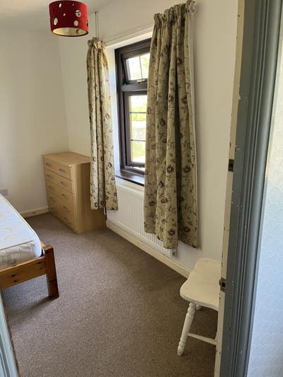 Room to rent Main Photo