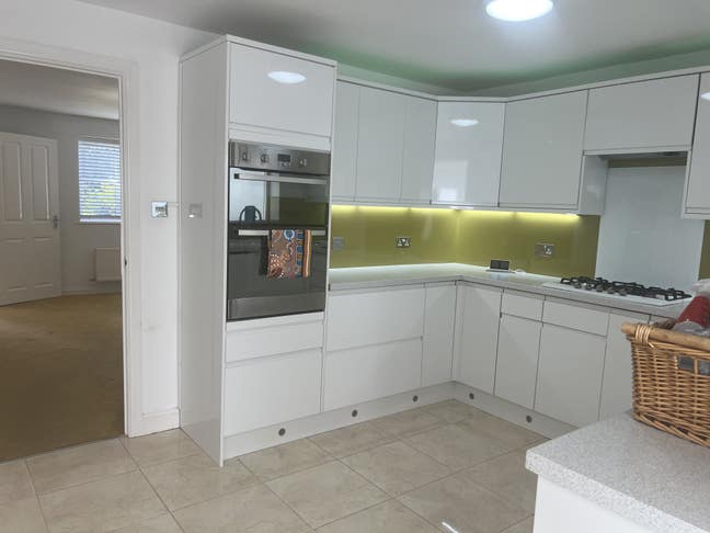 Fantastic Family Property Main Photo