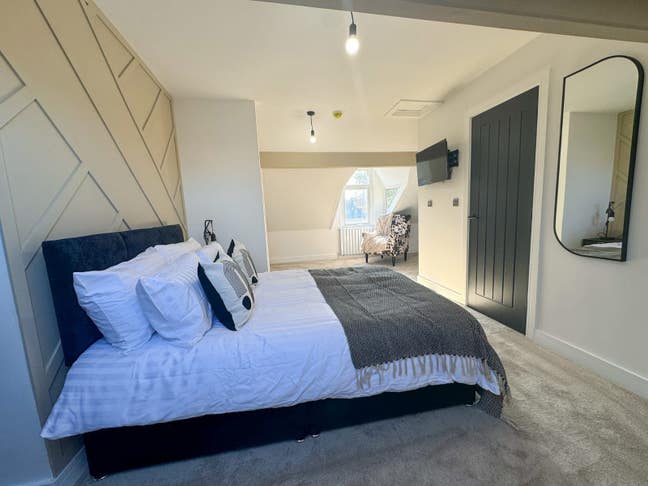 6  Brand New Beautifully Presented Ensuite Rooms Main Photo