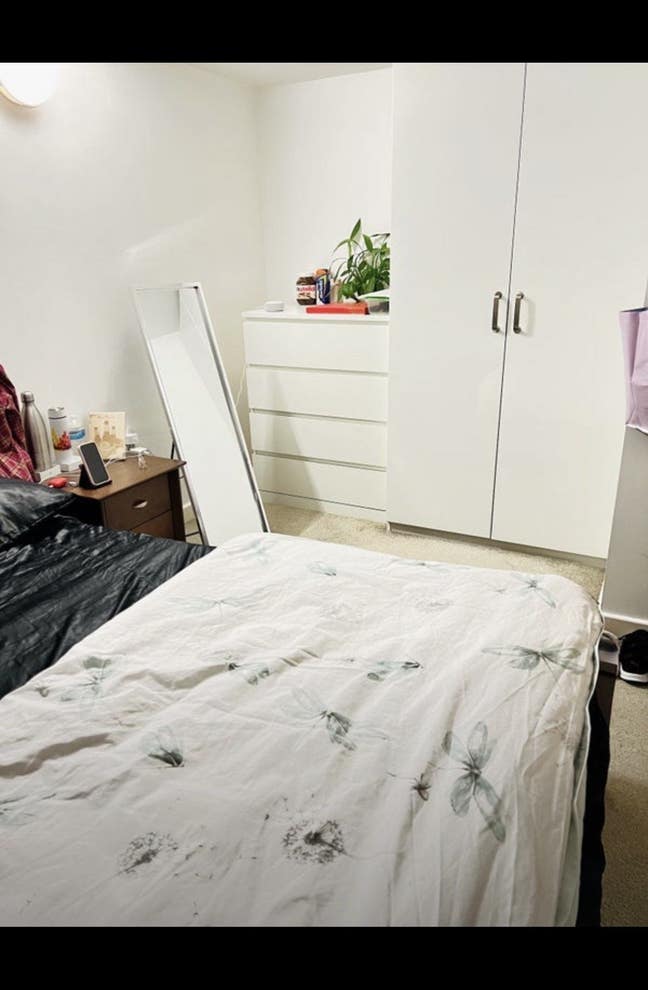 Cozy Double Room + Workspace Main Photo