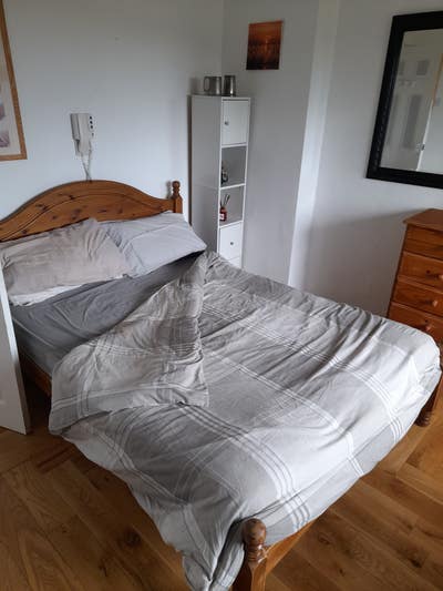 Room Available – Spacious, Quiet 2-Bed Apartment  Main Photo