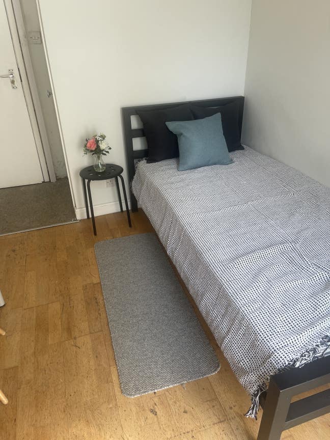Hatfield single room  ex bills own garden Main Photo