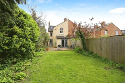 Rooms in elegant Edwardian house  Main Photo