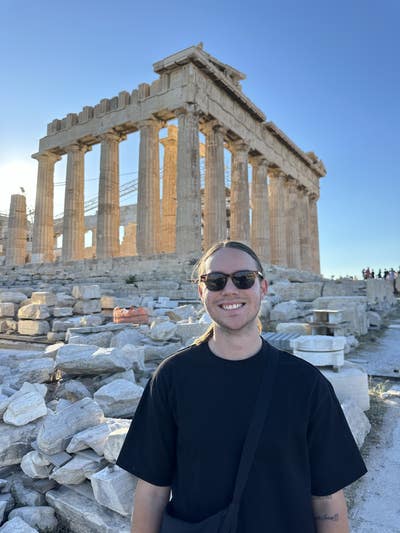 Looking for double room ASAP Main Photo