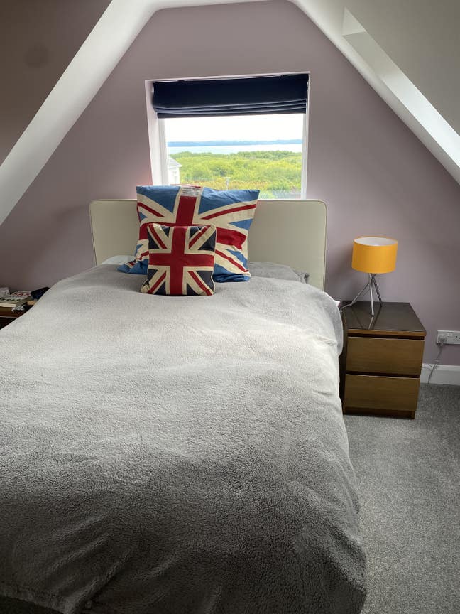 Large Double Room/En-Suite own floor  Main Photo