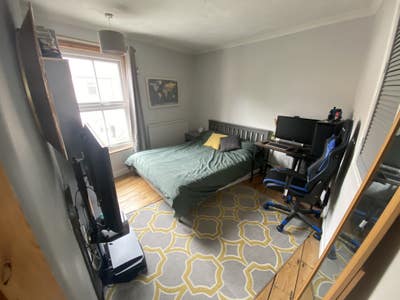 Double Bedroom (King Size) - NR1 (All Bills inc) Main Photo