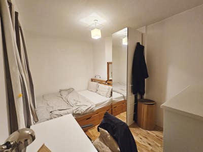 Cozy Room Near Canada Water Main Photo