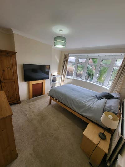 Double room in shared house  Main Photo