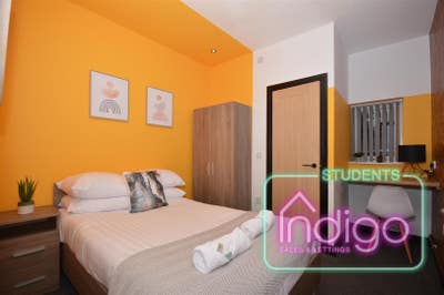 ✨En-Suite Student Rooms | Urban Vibes! 🧱 Main Photo