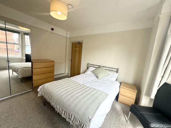 Double Room - Crofton Park Main Photo
