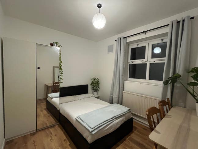 Double room in White City 🏡  Main Photo