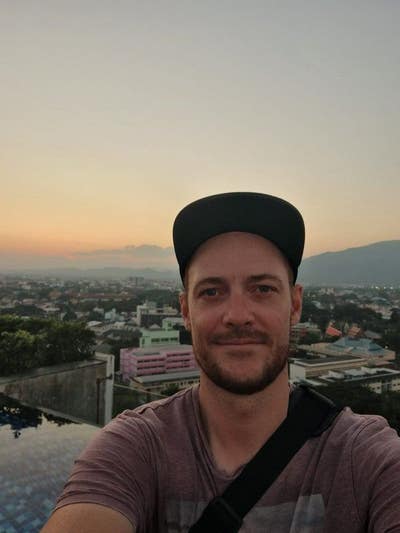 Hi, I’m Rob – a friendly, tidy, and easy-... Main Photo