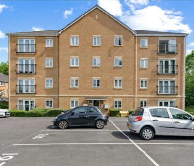 Modern Double + En-Suite, Parking & All Bills! Main Photo