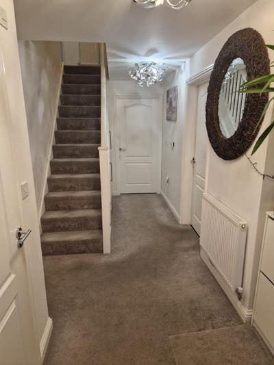 Double room with built in wardrobe Main Photo