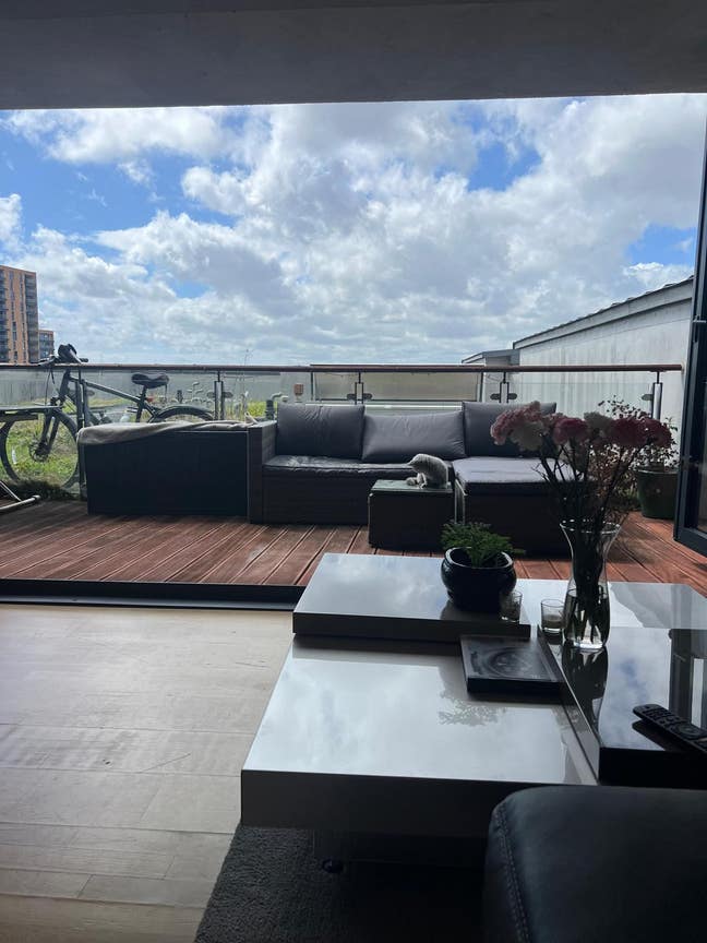 Penthouse overlooking London in Wembley  Main Photo