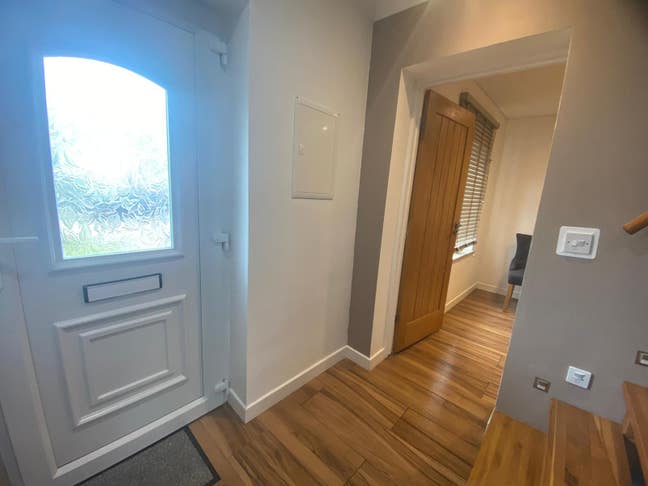 1 Fantastic Room Available in Stylish Shared House Main Photo