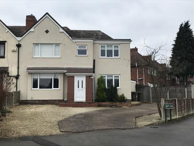 Young Professional for House Share Main Photo