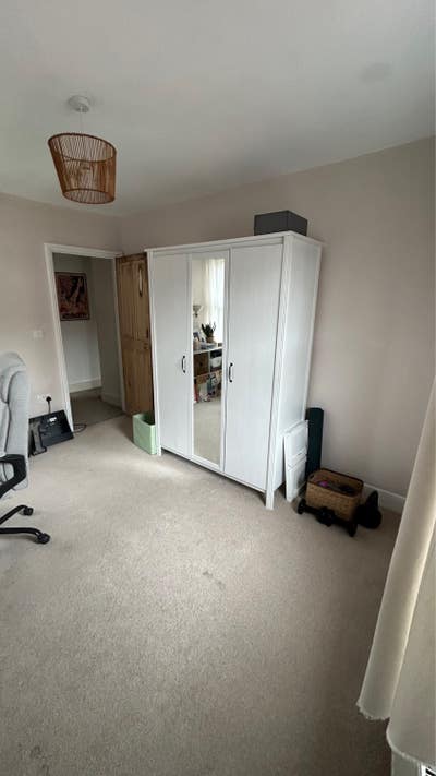 Double Room available in Enfield Main Photo