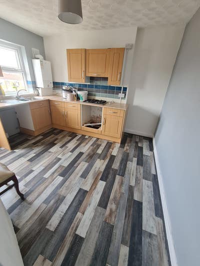 Modern 2 bedroom apartment to rent on Penarth Road Main Photo
