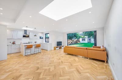 Newly Refurbished Room Cleaning/Bills inc Main Photo