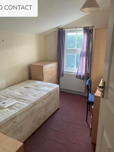 Cozy single room in Oxford City Centre  Main Photo