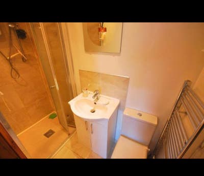 En-suit double room Main Photo