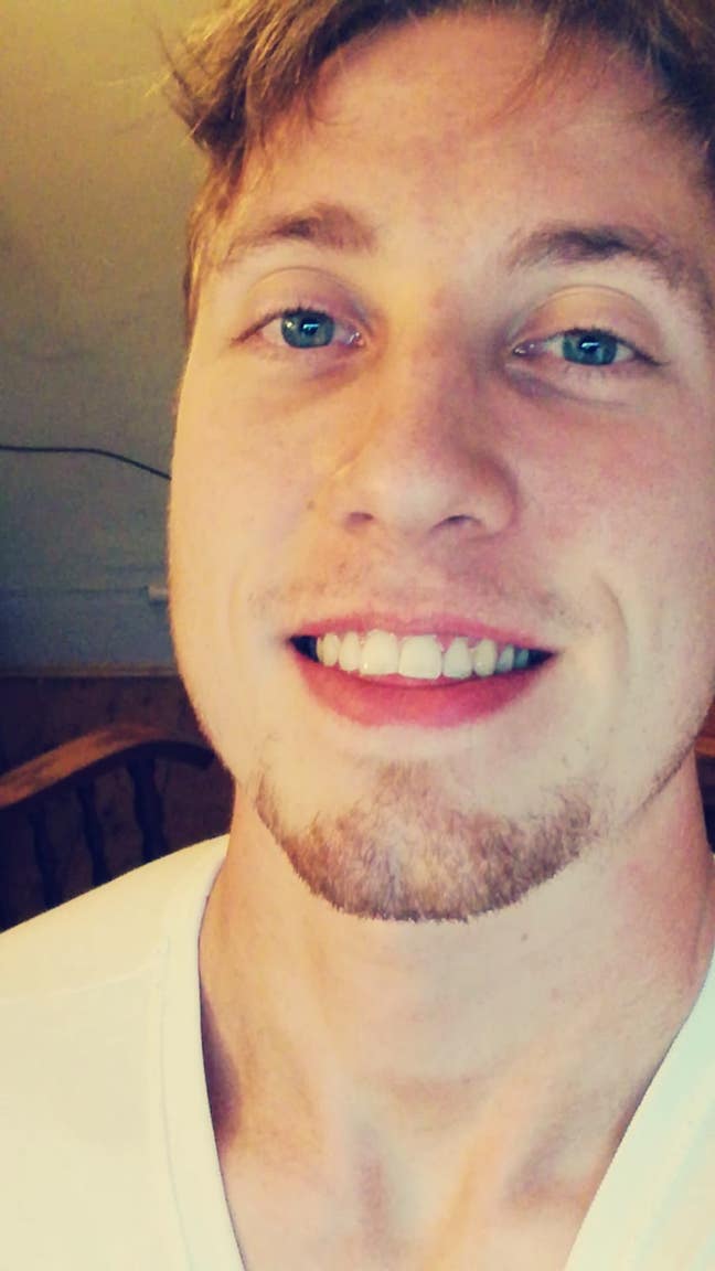 I am a professional male aged 31. I am lookin... Main Photo