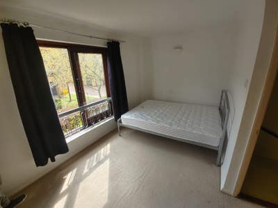 Spacious double (large storage) Main Photo