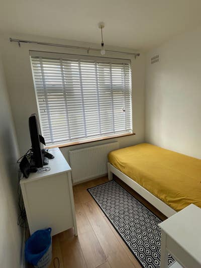 Nice single room to rent   Main Photo