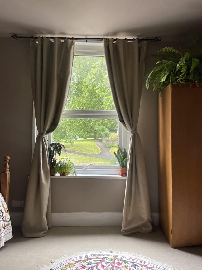 Newly Decorated Double En-suite Room Main Photo