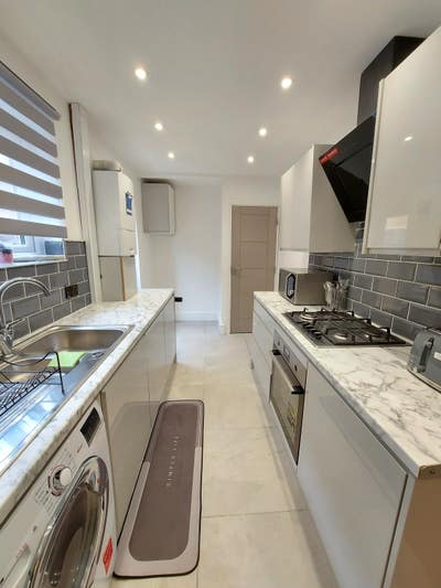 🛏️ Stunning Large Double Room in Chatham Main Photo