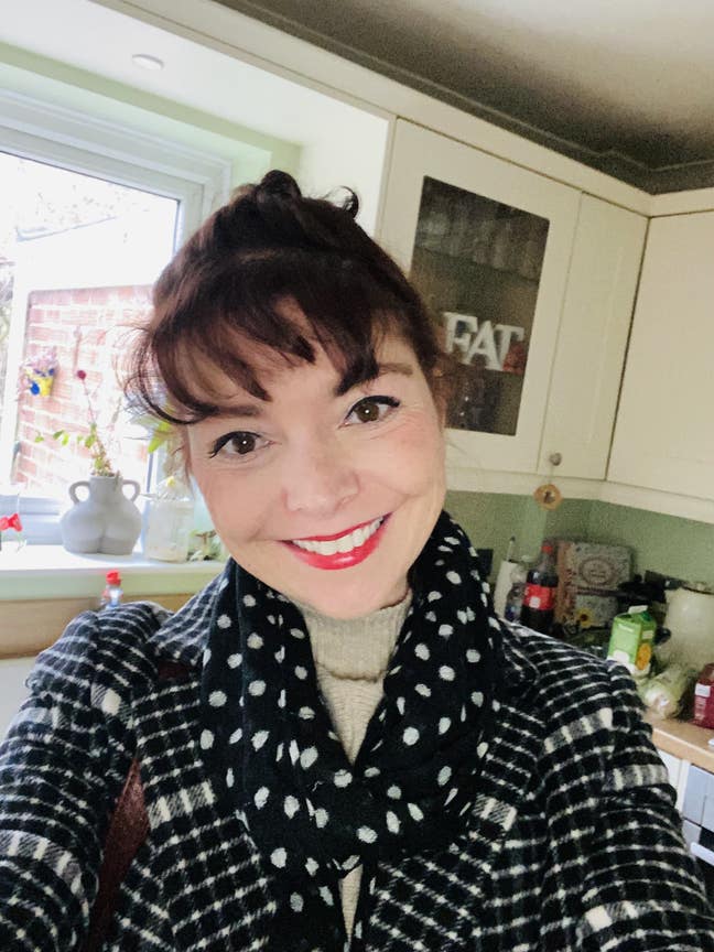 Sales assistant  Main Photo