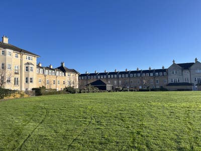 Stunning 1-Bed Apartment + Garden In City Centre Main Photo
