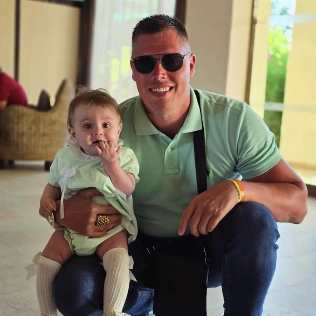 Hi my name lee I am 38 from Kent Gillingham  Main Photo