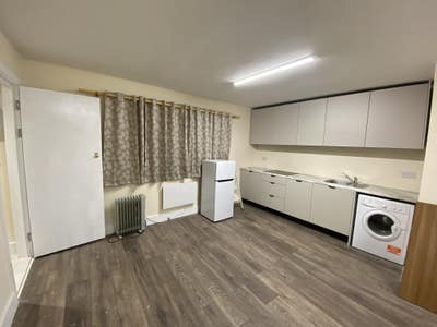 En suite studio room Main Photo