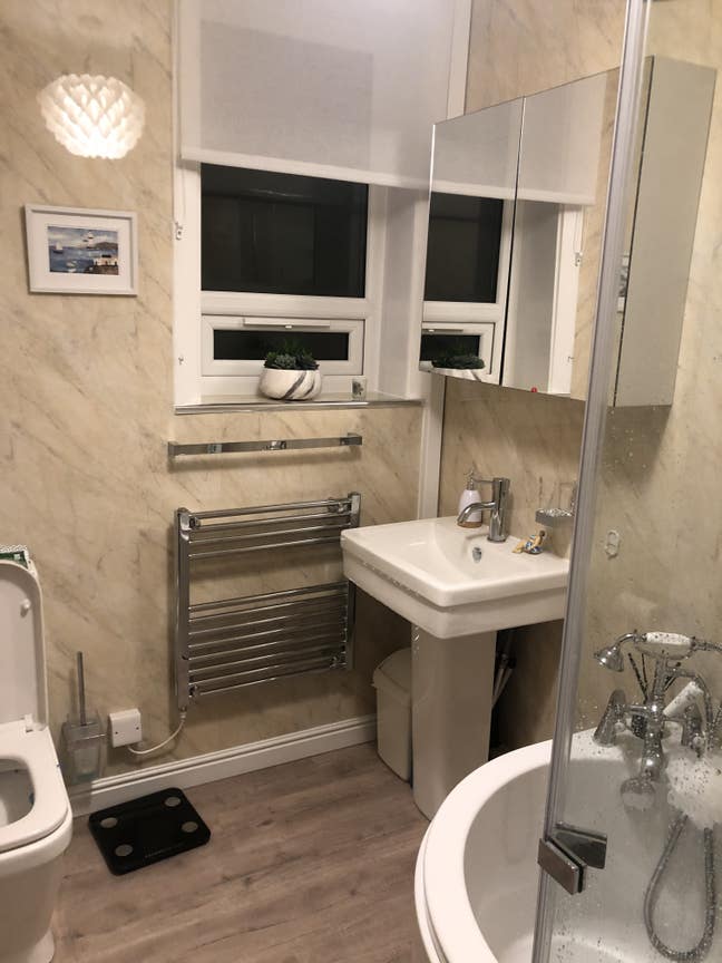 Lovely Room, Near University, Hospital & M62 Main Photo