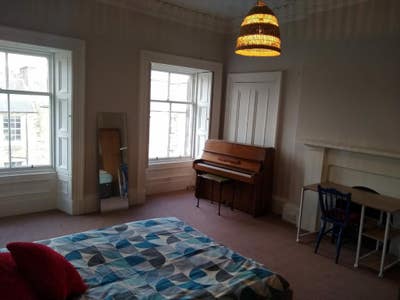 Very Large Skylight Apartment in City Centre Main Photo